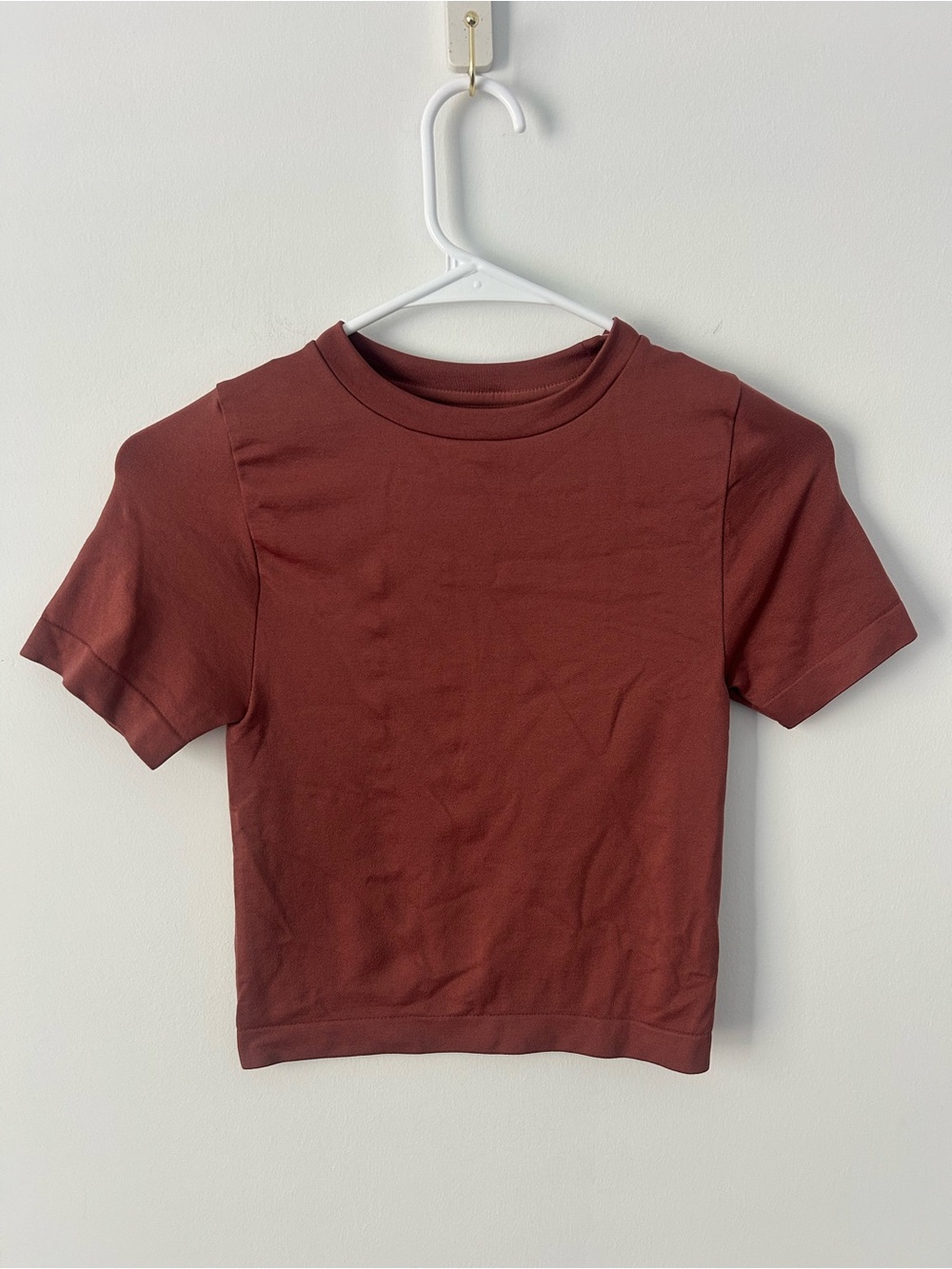 A New Day Short Sleeve Crewneck Tee in Burgundy NWT